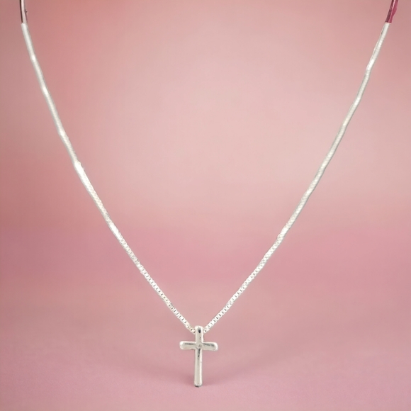 Silver Tone Necklace With Cross Pendant Adjustable - Picture 5 of 11